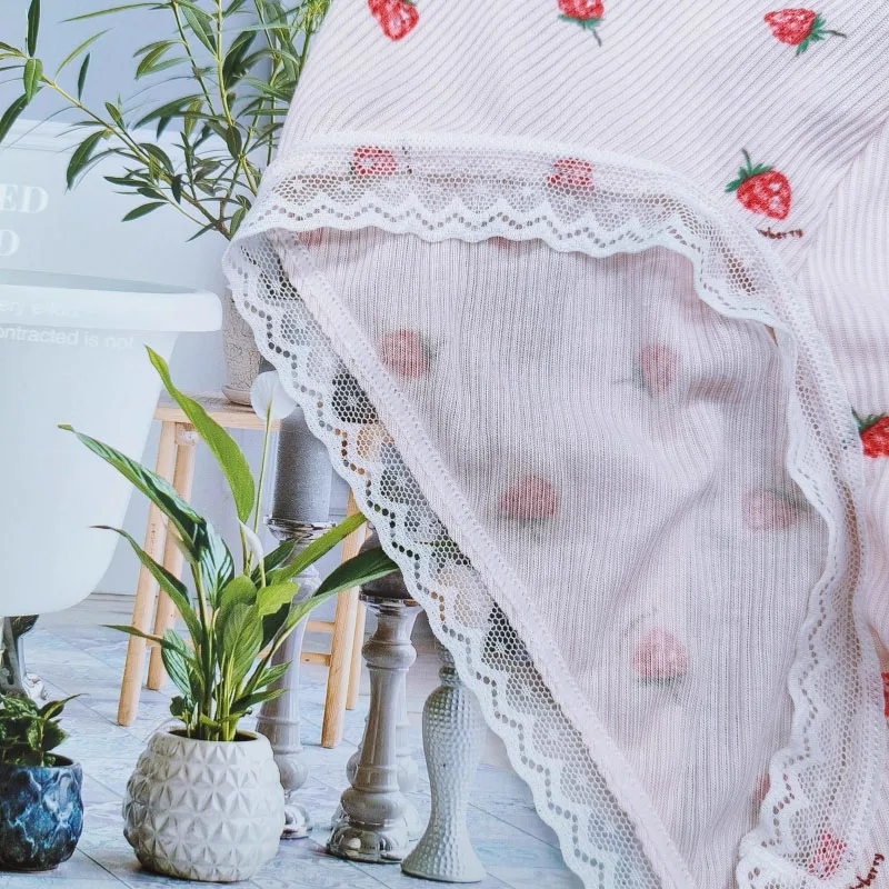 

Cross-dressing Lovely Lace Cotton Briefs Man Sexy Flower Designed Private Party Panties BF Nightclub Club Show Panty