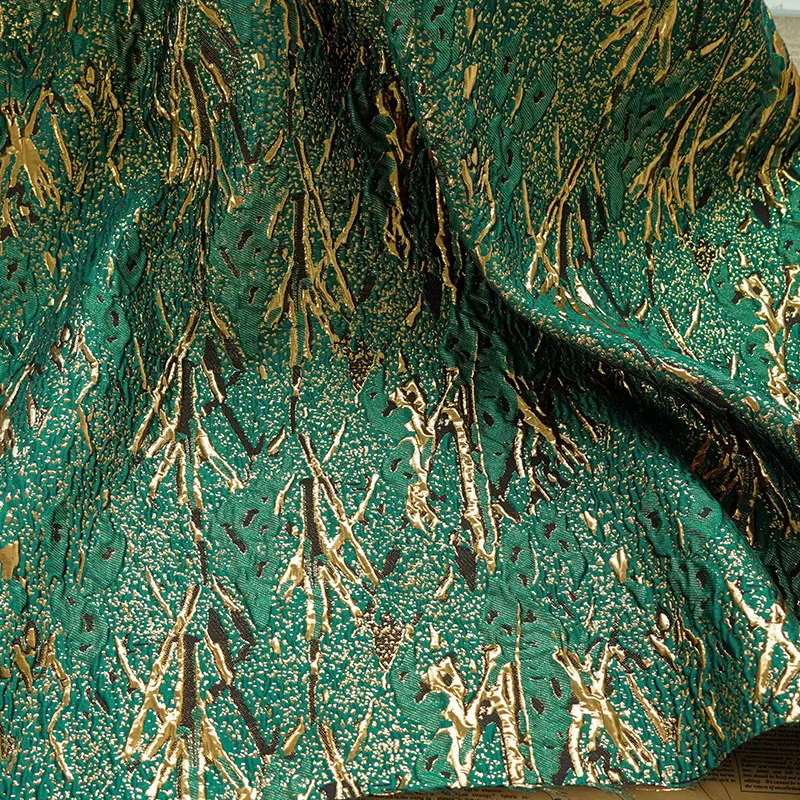 1yard Embossed gilded pleated green woven jacquard satin fabric cheongsam Coat designer Fabrics for clothing