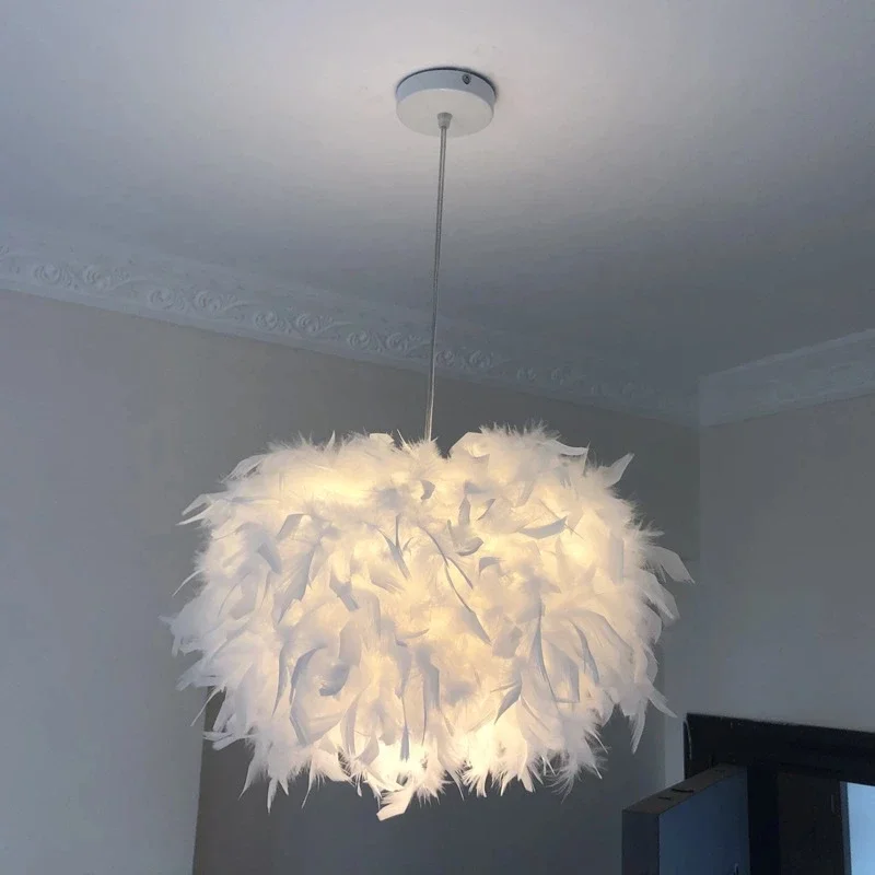 

Mordern Feather Pendant Lamp E27 Lamp Holder Fairy Hanging Lamp Goose Feather Bedroom Dining Room Loft Chandelier Ceiling Light