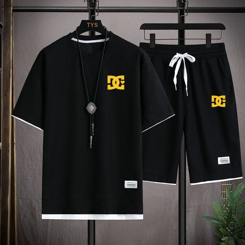 2025 Men's two-piece summer suit, casual T-shirt and shorts, sportswear, fashion sweatshirt, couple short-sleeved suit