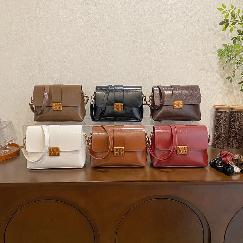 حقيبة دلو من الجلد المشمع مستوحاة من الطراز القديم، مقبض علوي وحزام على شكل سلسلة، حقيبة كتف واسعة للاستخدام اليومي، أزياء كورية