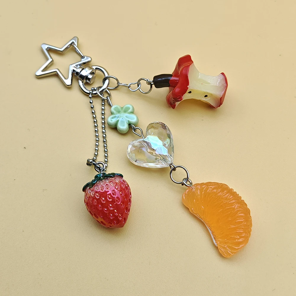 

Реалистичный 3D-брелок для ключей в виде фруктов: клубника, апельсин, яблоко, сердце. Милый кулон-подвеска для телефона/сумки с звездой. Ювелирный подарок.