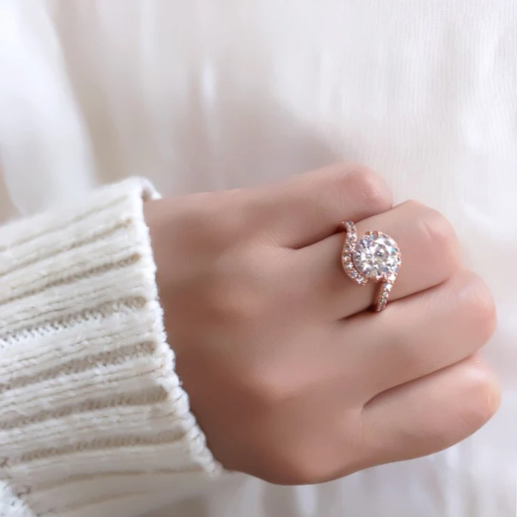 Double Fair New Fashion Design Rose Gold Color Big Zircon Crystal Stone Bend Rings For Women Engagement Jewelry Gift DFR389M