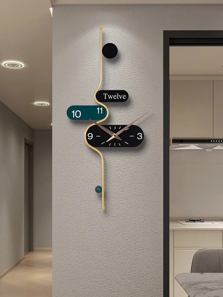 Wall clock living room light luxury modern simple home high-end fashion atmosphere creative Internet celebrity wall clock