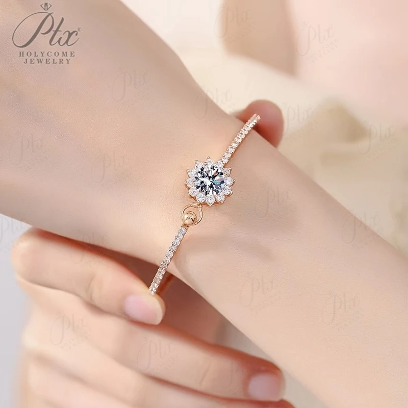 

Series Closed Bracelets Set with Moissanite These Bracelets Are Exclusively for Women and Make An Ideal Engagement Gift
