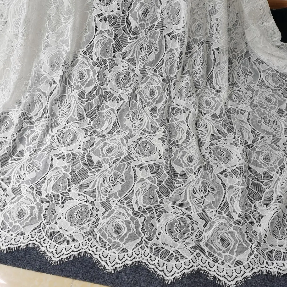 Romantik gül çiçek kirpik fransız dantel kumaş Chantilly 1 adet 1.5 metre x 3 metre/adet gelinlik