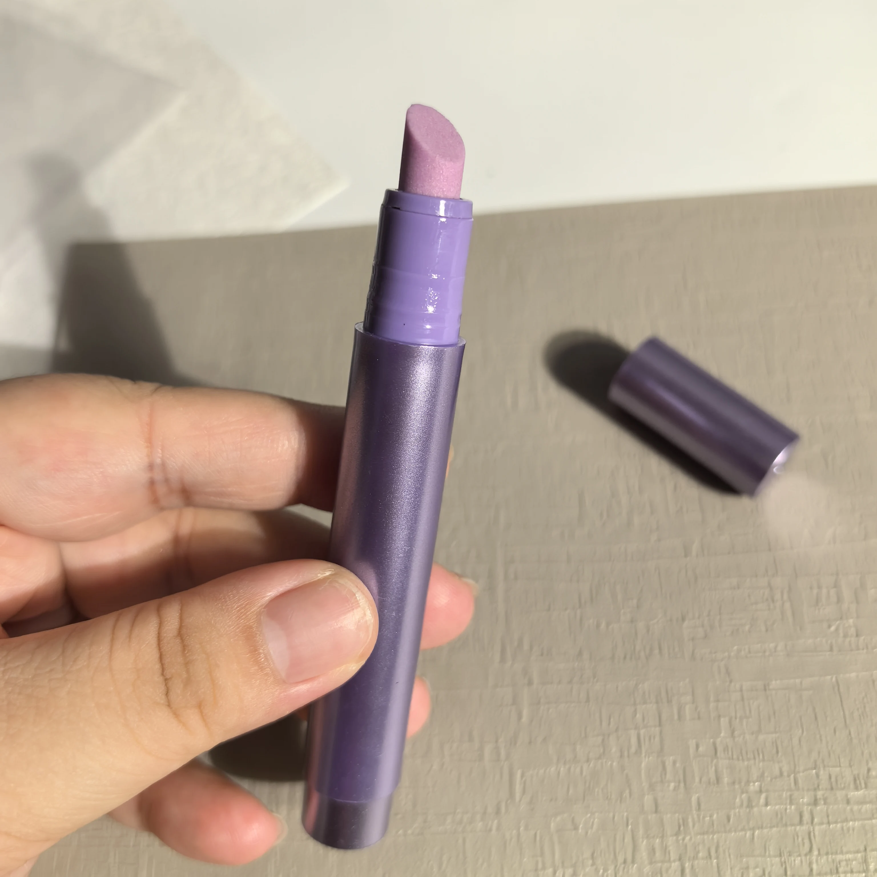 3-in-1 กลิ่นดอกไม้เล็บ Essence Cuticle ปากกาเซรามิค Cuticle Pusher Dead Skin Remover เล็บโภชนาการน้ํามันสําหรับเล็บเครื่องมือดูแล