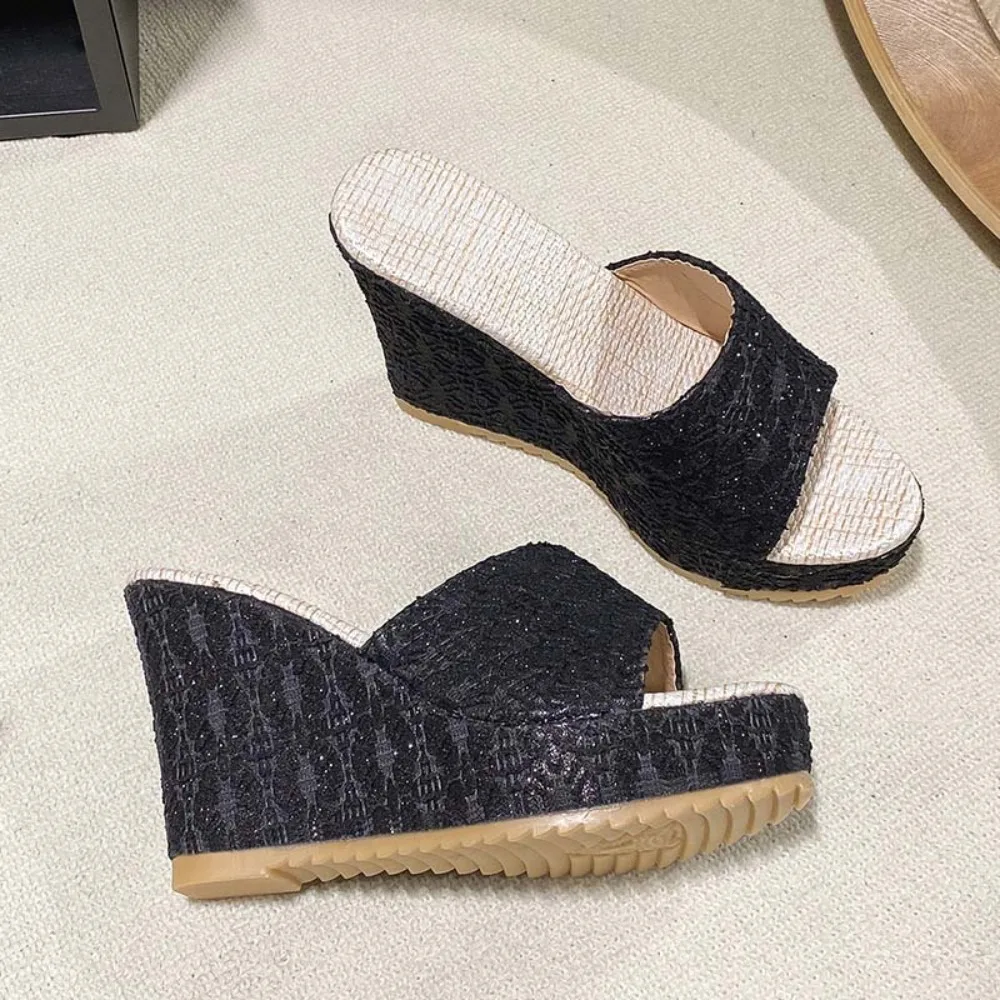 ヒールの高さ 10 センチメートルスロープヒールサンダル中空カバートゥカジュアルシューズローマンハイヒールブラックベージュビーチカバートゥサンダル