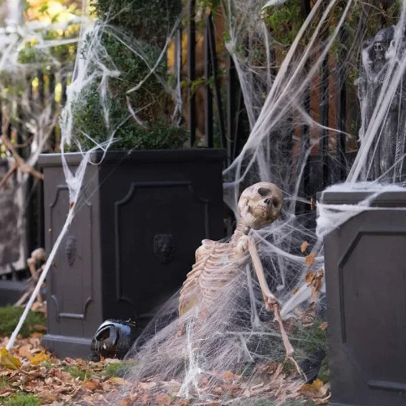 Künstliches Spinnennetz Halloween-Deko Buntes Baumwoll-Stretch-Spinnennetz mit Fake-Spinnen Gruselige Party-Dekoration Horrorhaus-Requisiten – Detail 13