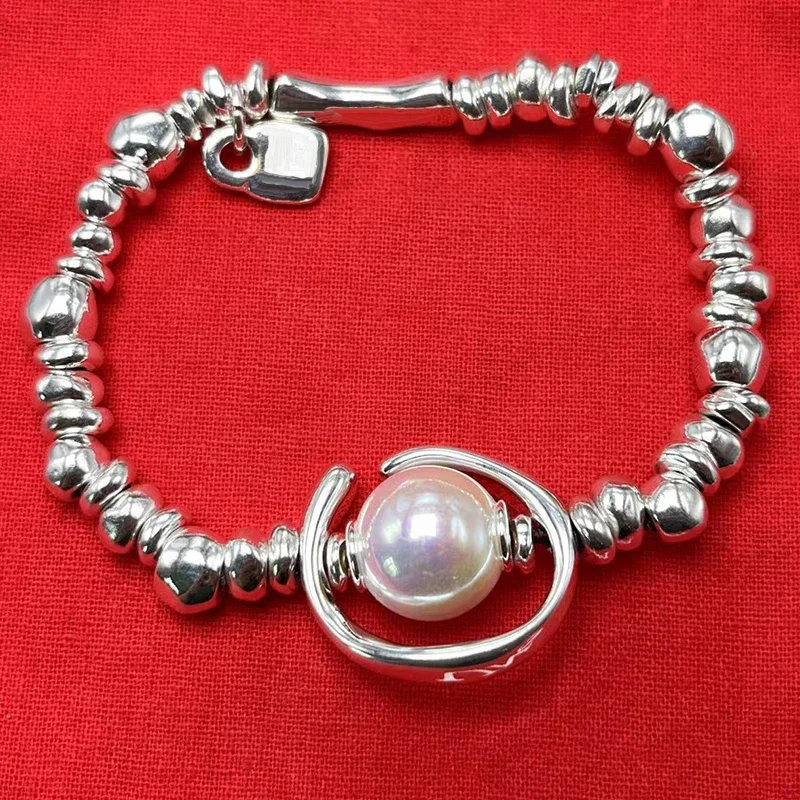 2026 Spain jewelry mixed style multi-element bracelet series luxury sweet and retro jewelry jewelry set view 2