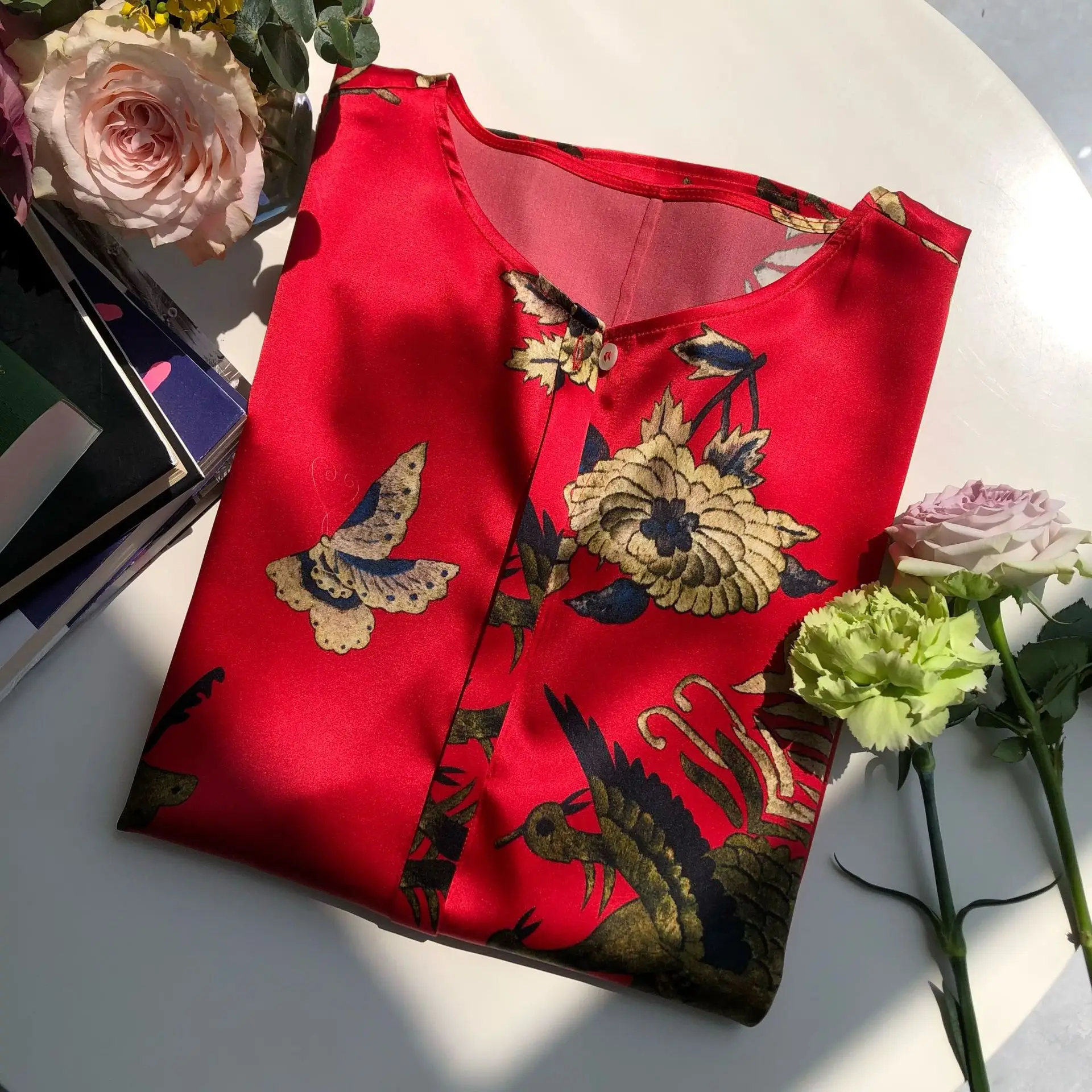 Birdtree 19 มม.95% หม่อนผ้าไหมสีแดงเสื้อผู้หญิงซาติน Phoenix พิมพ์แขนยาว O-คอเสื้อหลวม,2025 ใหม่ T57054JF