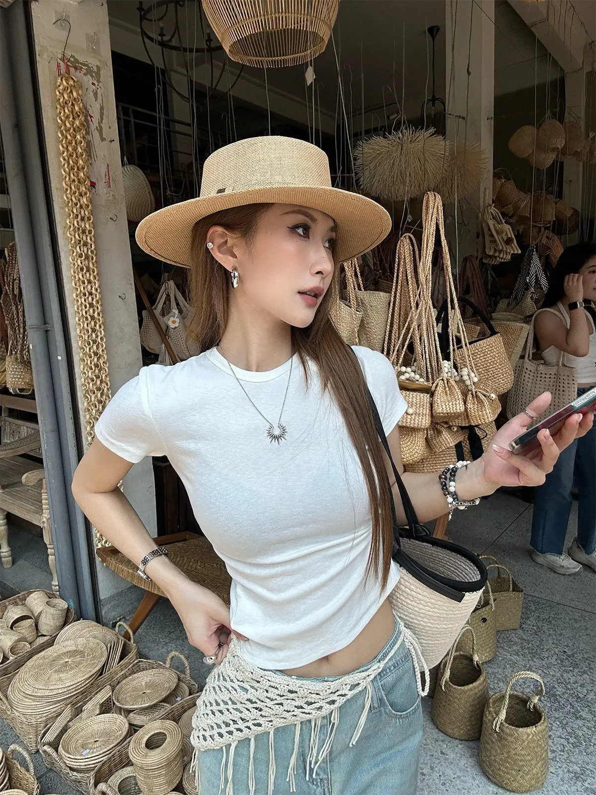 【FANGTING】Women's Summer White Short Sleeve Knit Top Crew Neck Slim Fit Y2K Casual Versatile Tee