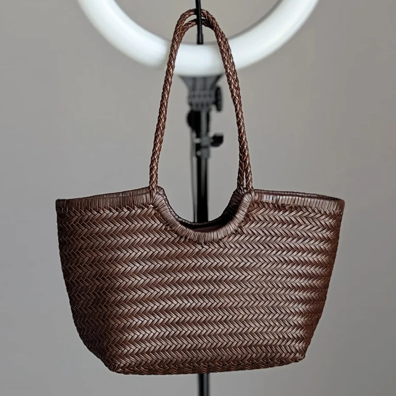 

Genuine Leather Tote Bags For Women Luxury Designer Handbag Purses 2025 New In Cowhide Woven With Inner Pocket Underarm Shoulder