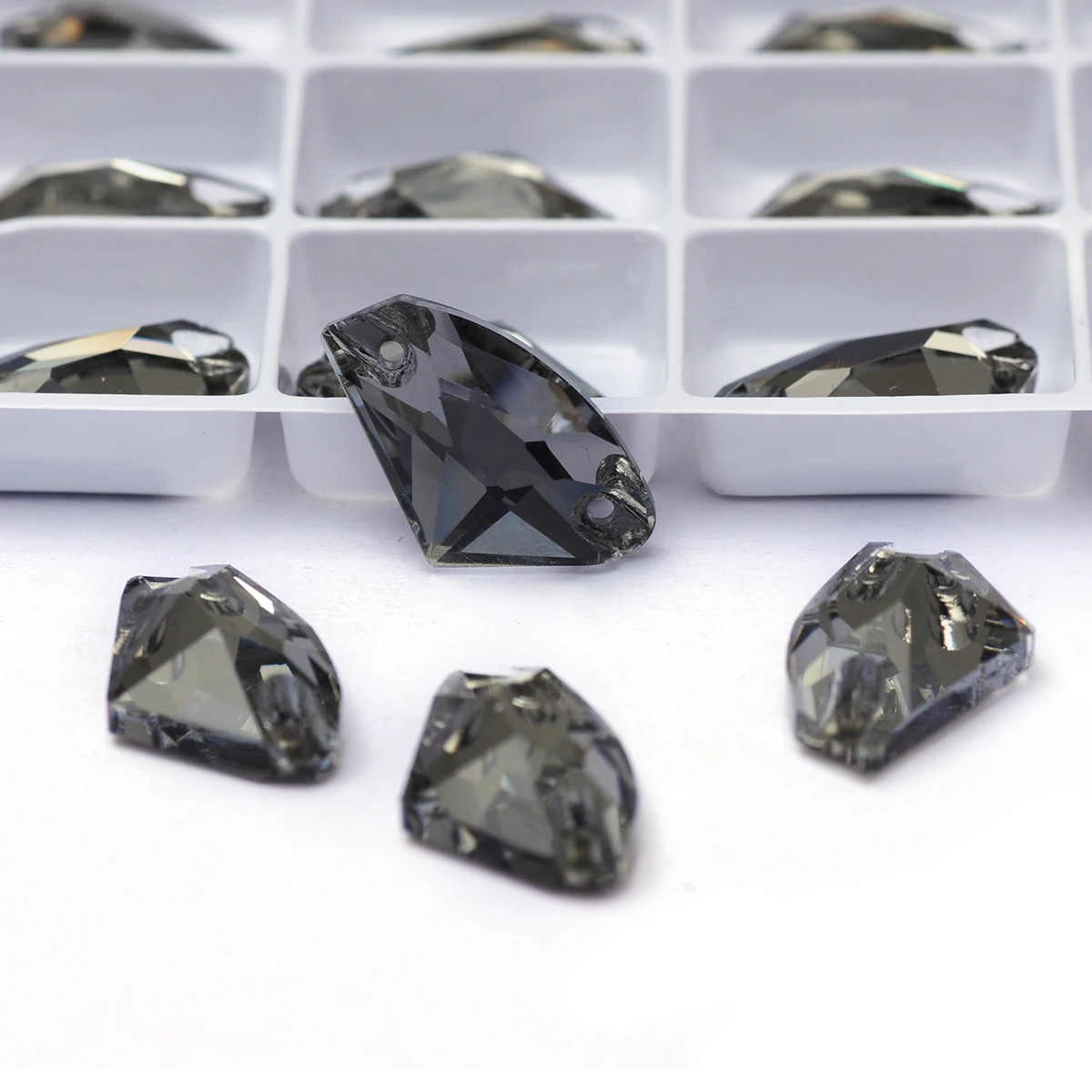 PUBRILEX Schwarze Diamant-Aufnähsteine Flache Kristalle Strass DIY Bastelzubehör Nähsteine für Taschen Kleiderdekorationen – Detail 2