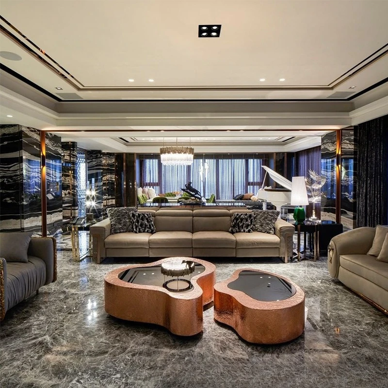 Speziell geformter, personalisierter Couchtisch mit Wellenmuster