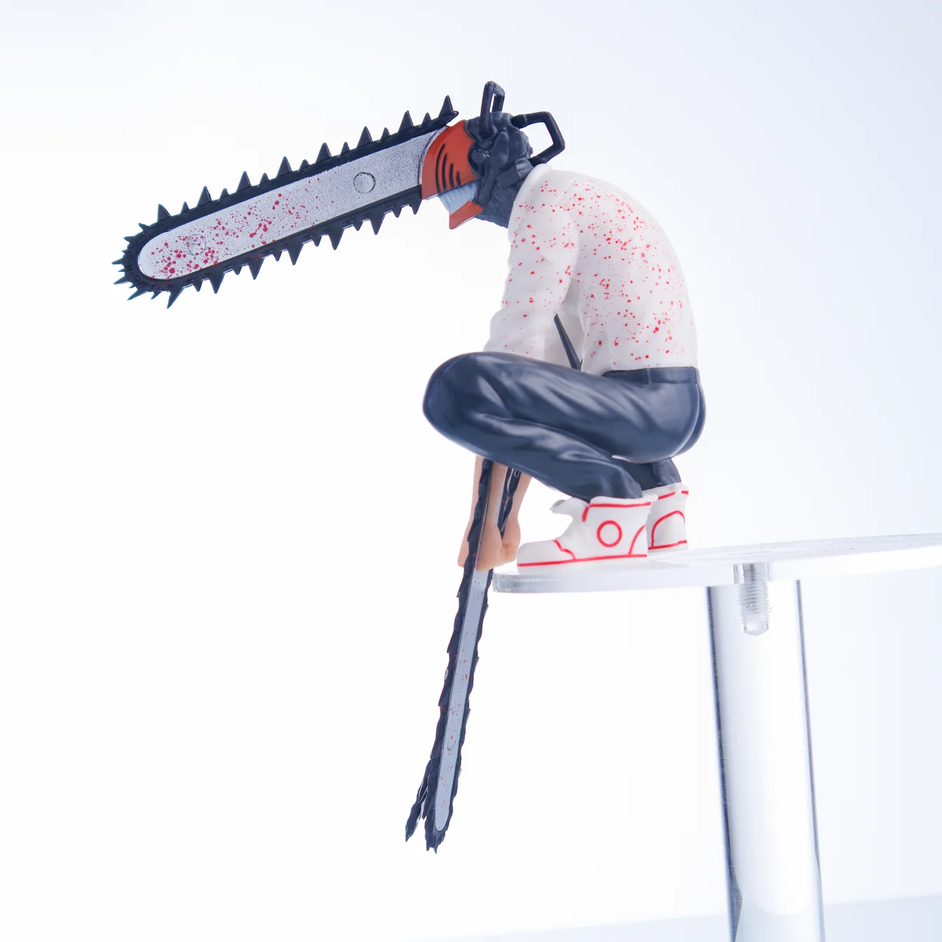 チェンソー、デンジ、モデルスタチュー、アニメ周辺グッズ、オーナメント、フィギュア、車飾り、クリスマスプレゼント