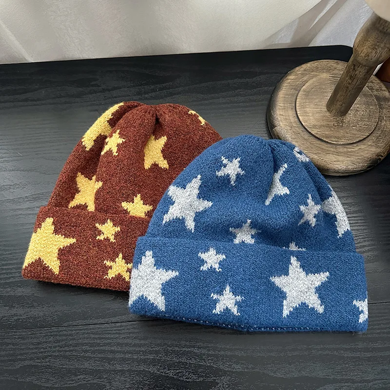 Neue Fünfzackiger Stern Farbblock-Jacquard-Strickmütze für Männer und Frauen, Wintermode im koreanischen Stil, Y2K warme Skull-Beanie-Mütze – Detail 3