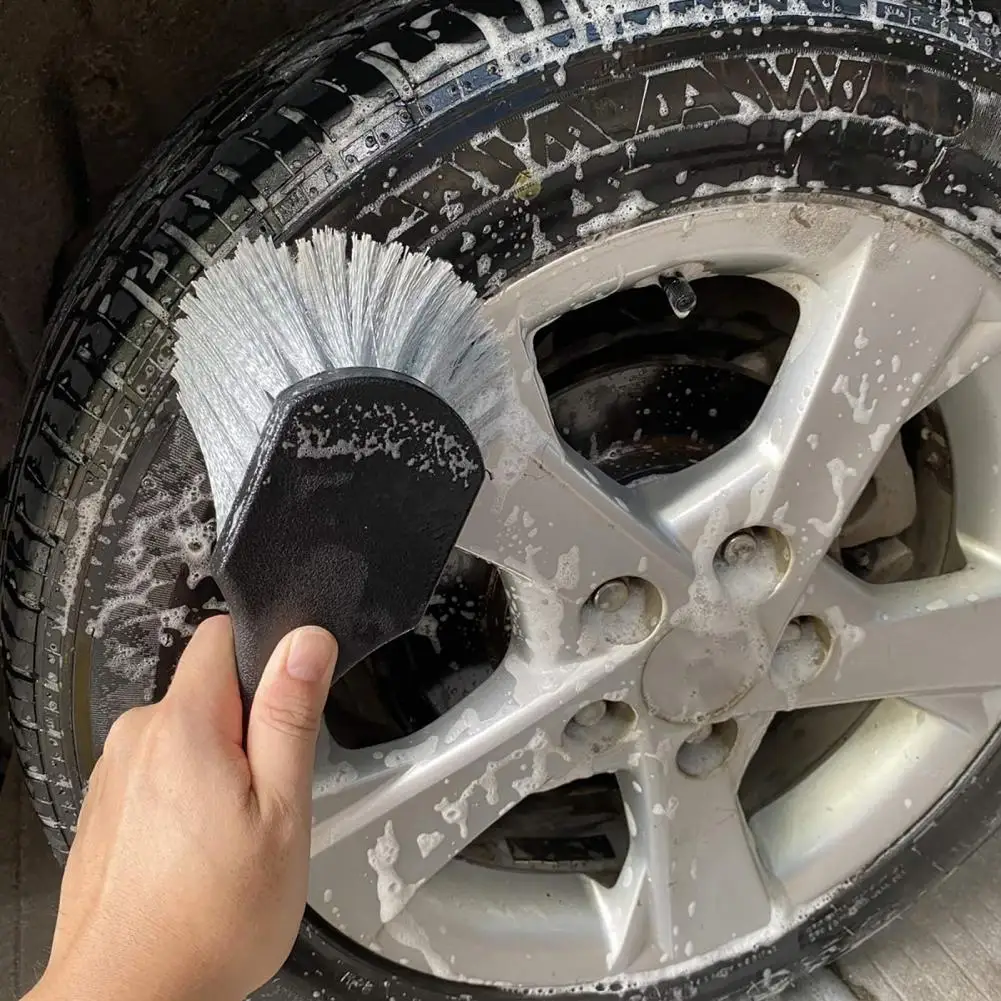 Wheel Cleaning Brush Durable Wear-resistant Short Handle Tire Rim Washing Brush Portable Wheel Detailing Brush for Autos