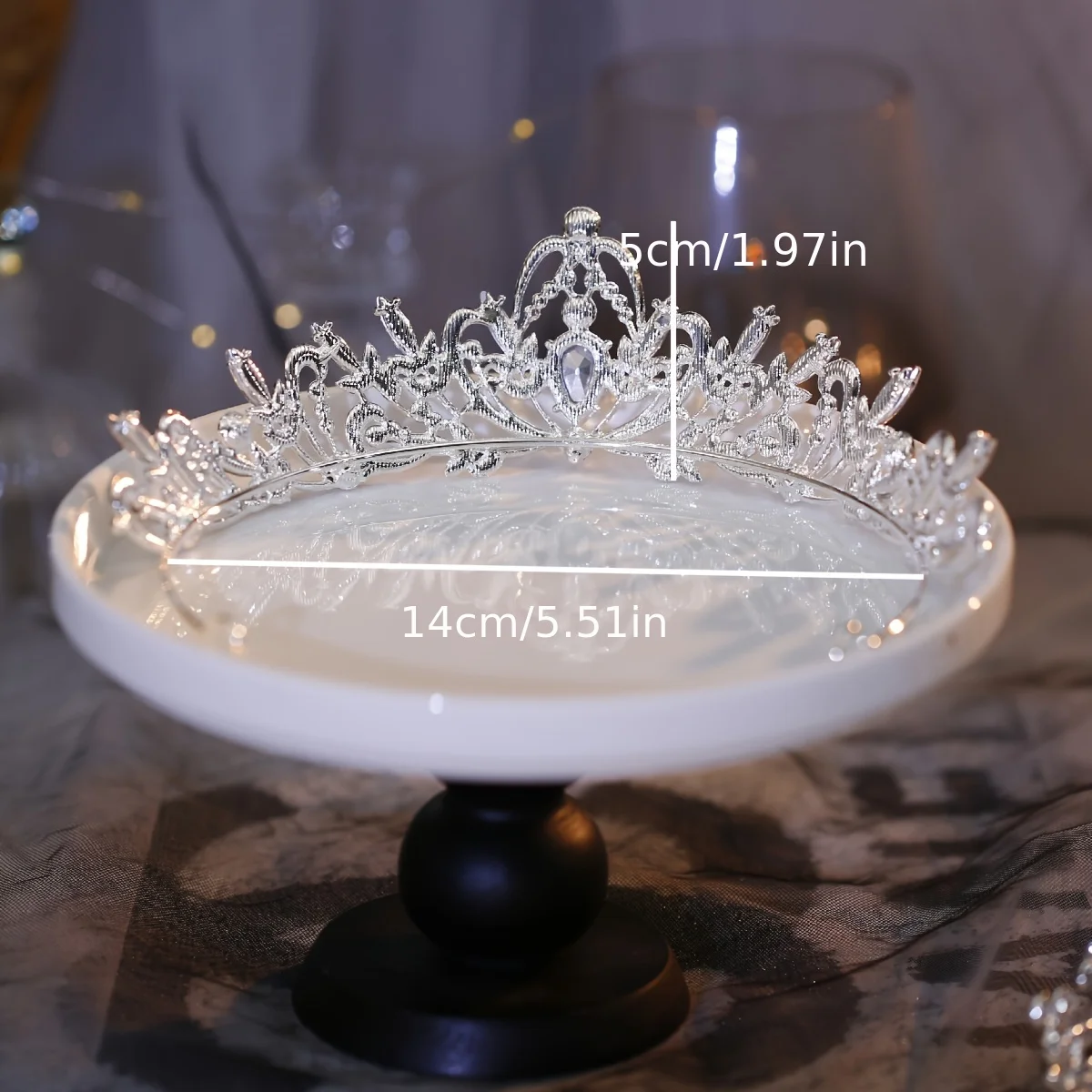 1 PC Elegant European And American Style Golden-plated Bridal Crown Headpiece With A New Design For The Bride