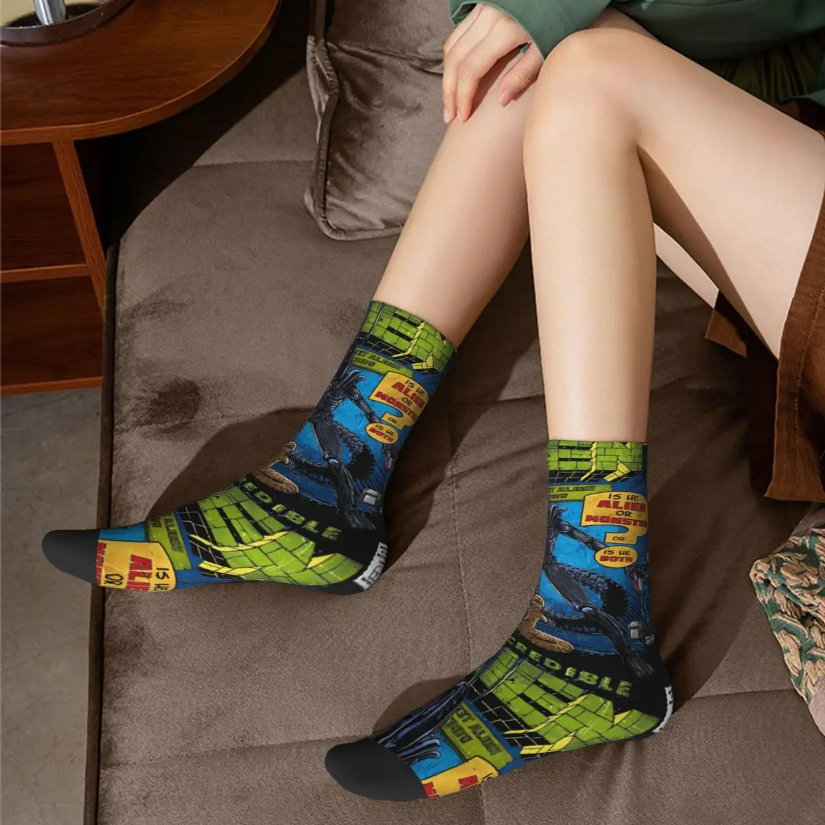 Autumn Winter Cool Men's Women's The Incredible Alien Xenomorph Socks Sweat Absorbing Football Socks