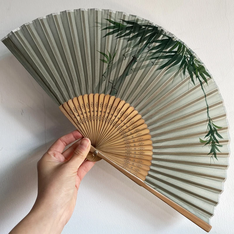 

Silk Folding Fan Chinese Style Handmade Painting Fan Home Daily Fan Wedding Fan Decoration Crafts Going Out Selfie Jewelry