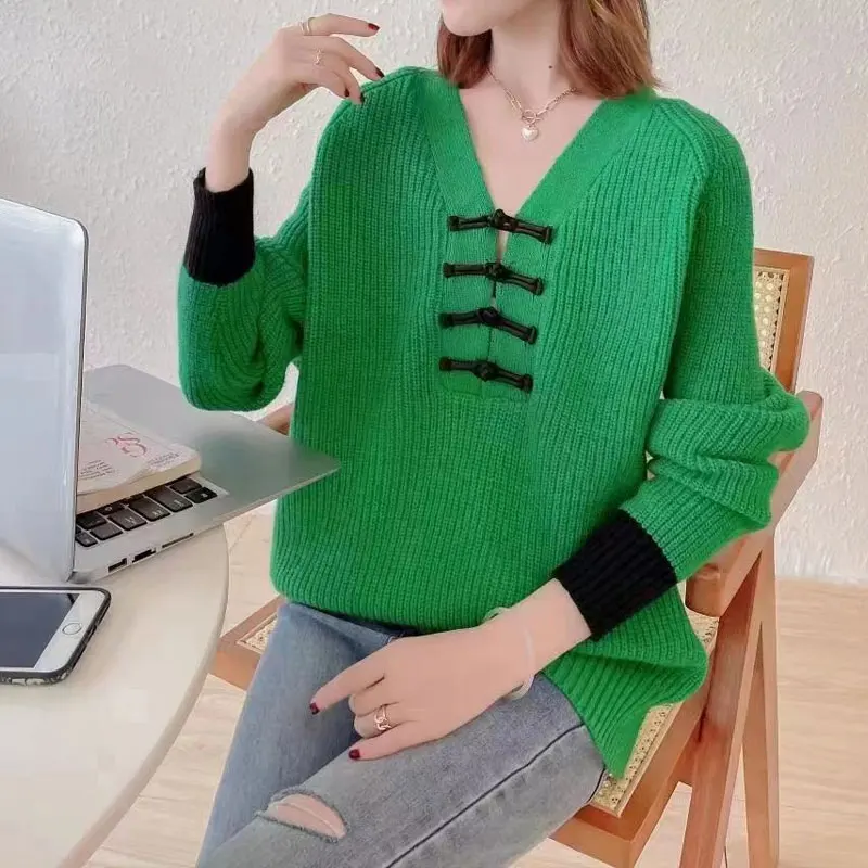 

New Women's Clothing Solid Color Tops Simplicity Autumn Thin V-neck Knitwear Casual Buttons Pullovers Loose Sweaters JJ19