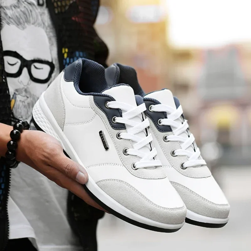 

Spring and Summer New Men's White Shoes Casual Sports Shoes Breathable Board Trendy and Versatile Black Shoes for Students