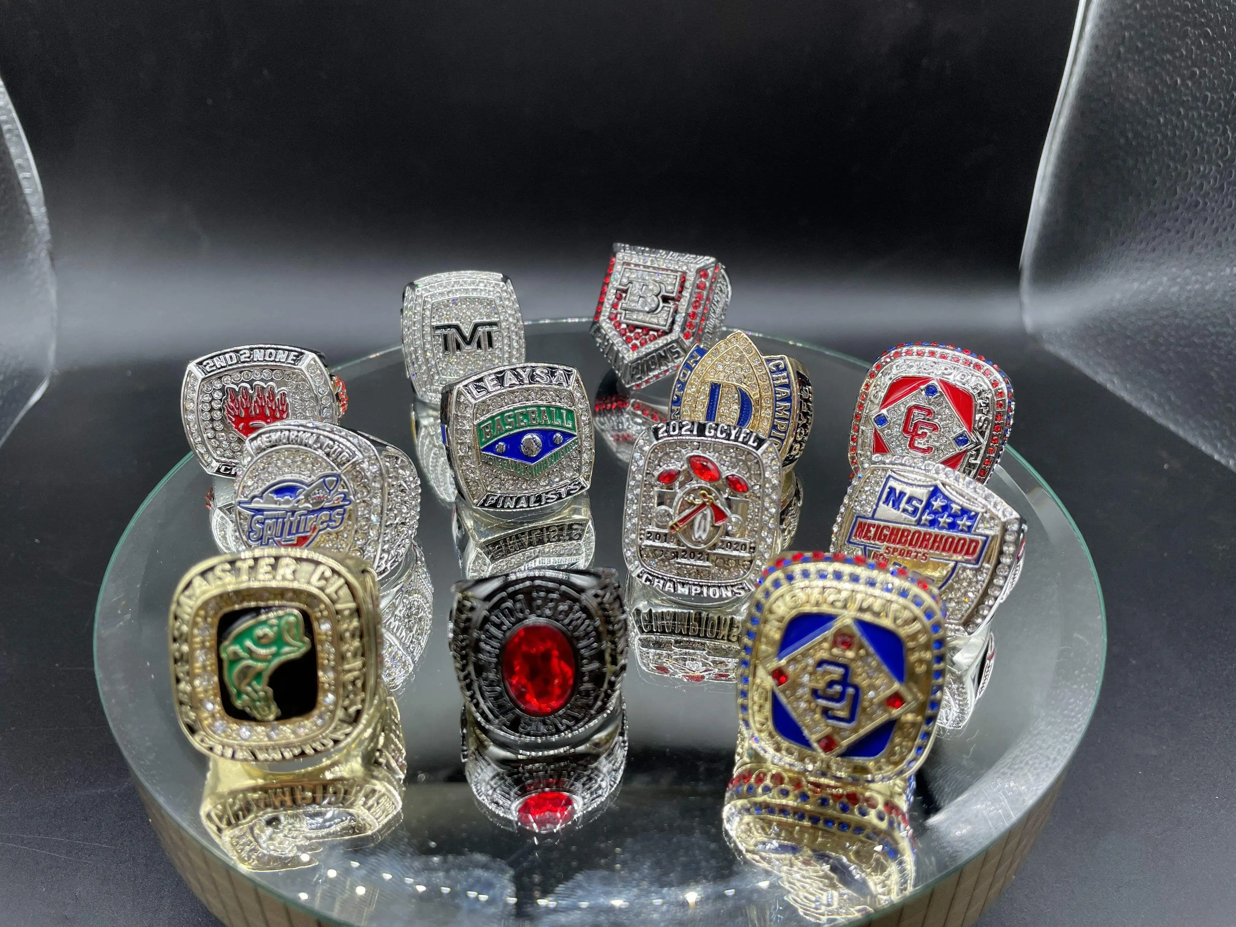 

Cheap custom rugby and basketball championship rings with customizable names and player numbers, fashionable ring