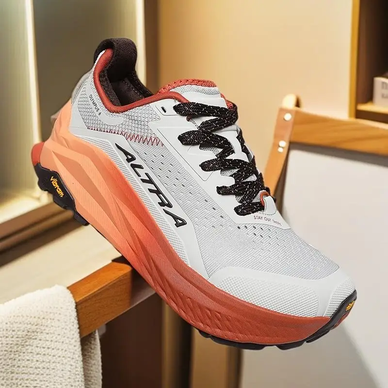 

FallHigh - performance running shoes with superior cushioning for ultimate comfort.
