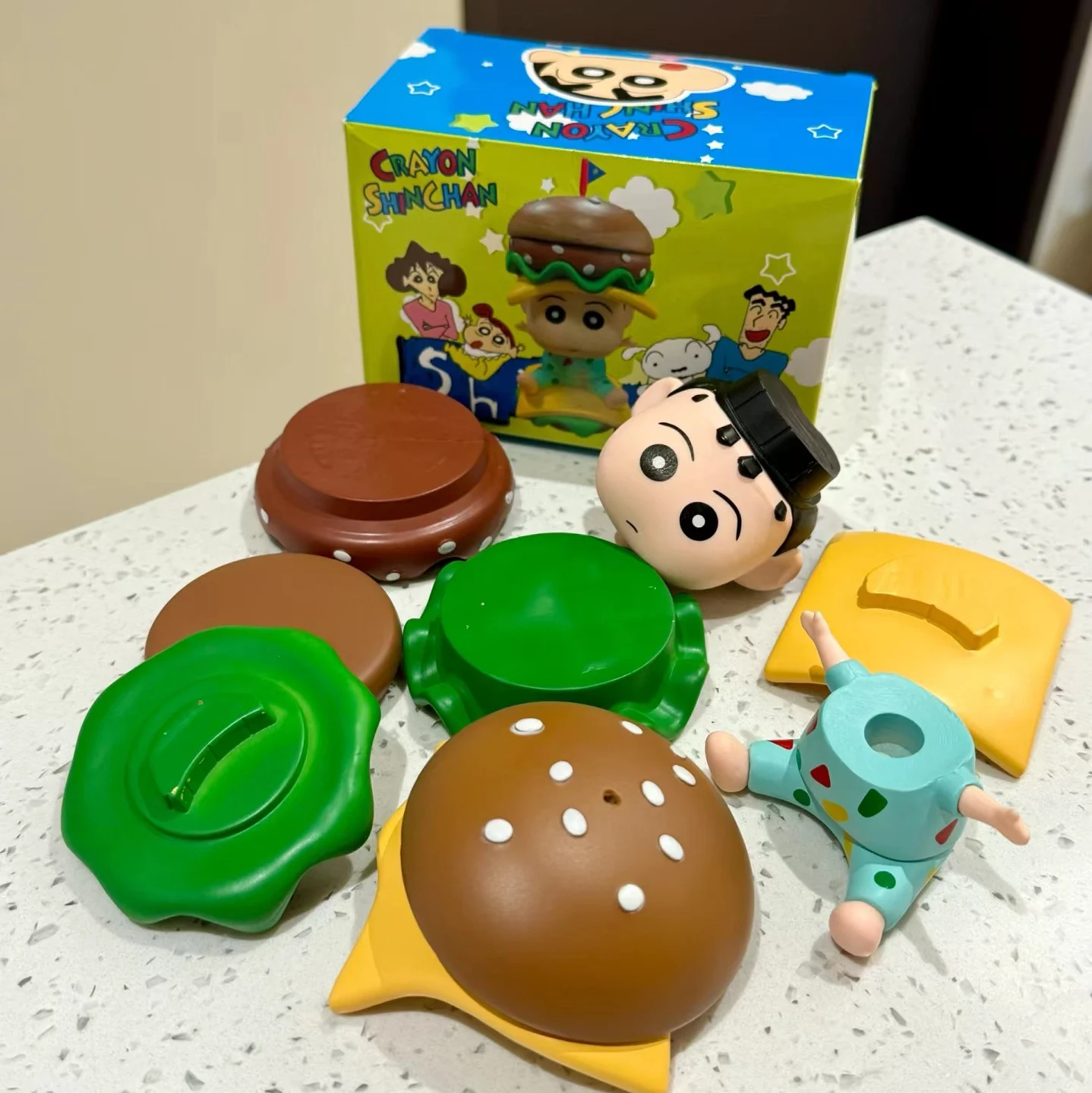 Crayon série Shin Chan pour décoration de maison, beurre de hamburger, décor de bureau et de voiture, cadeau d'anniversaire