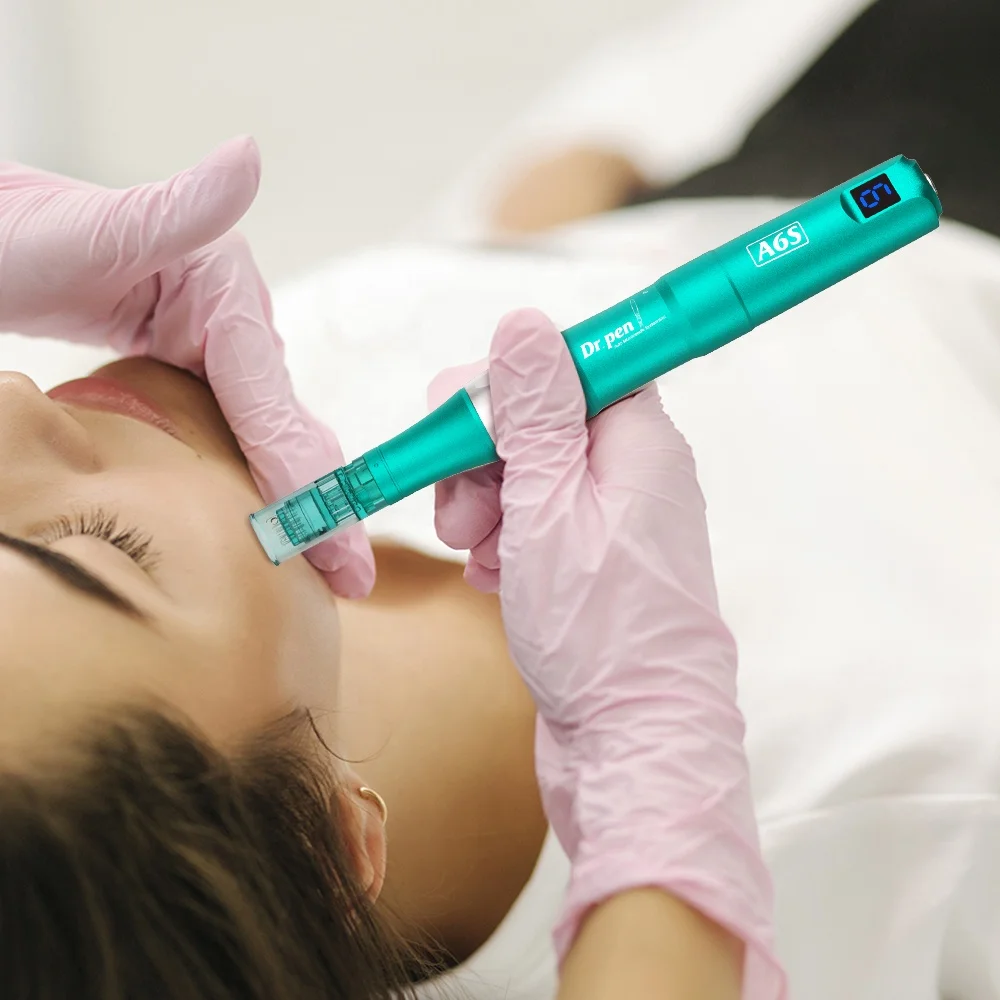 

Доктор. Профессиональная ручка для микронидлинга Pen A6S с LED-дисплеем, функцией Smart Memory, 3-мя разъемами Lock Connector, 2 батареями, беспроводная, для ухода за кожей.