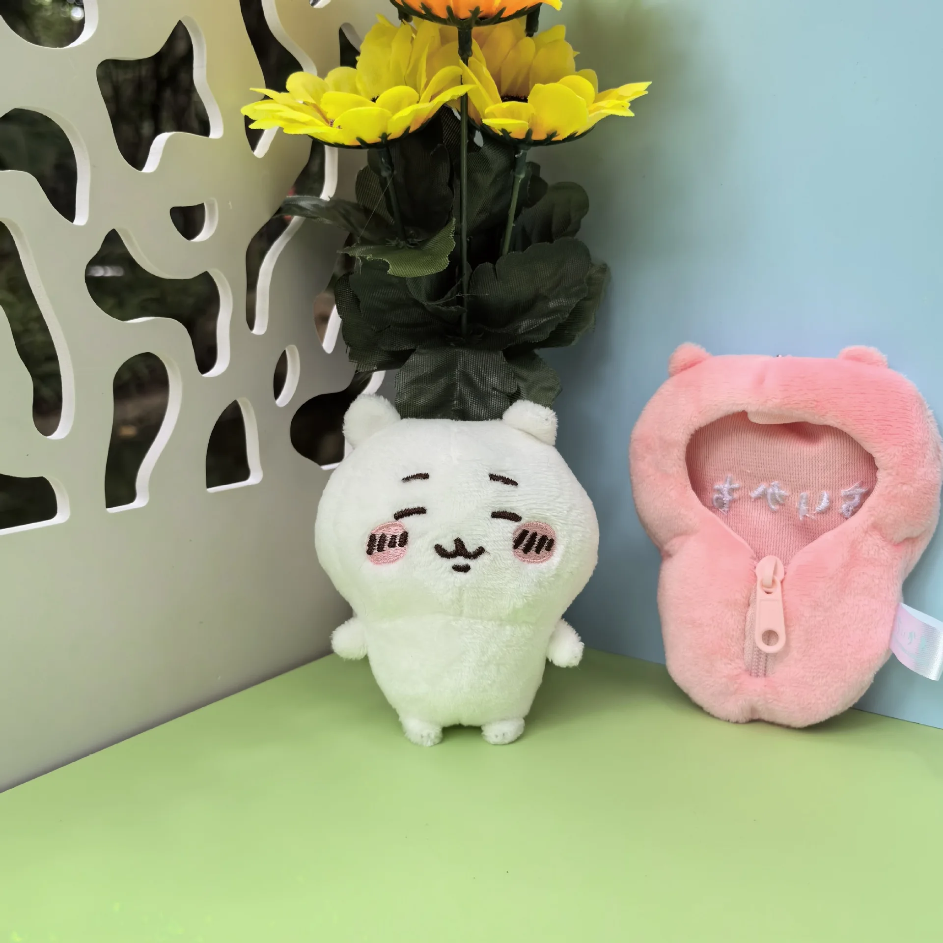 Kawaii Chiikawa Hachiware Usagi abnehmbarer Pyjama, süßer Plüsch-Rucksack-Anhänger, Schlüsselanhänger, Puppenspielzeug, Kindergeschenk