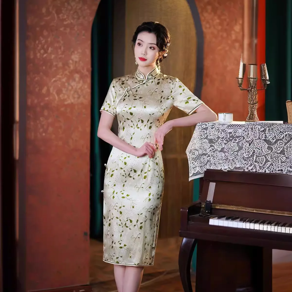 

High Quality Real Silk Qipao Cheongsam Top Skirt Chinese Traditional Clothing Evening Dress Temperament Sheath High-End Wear