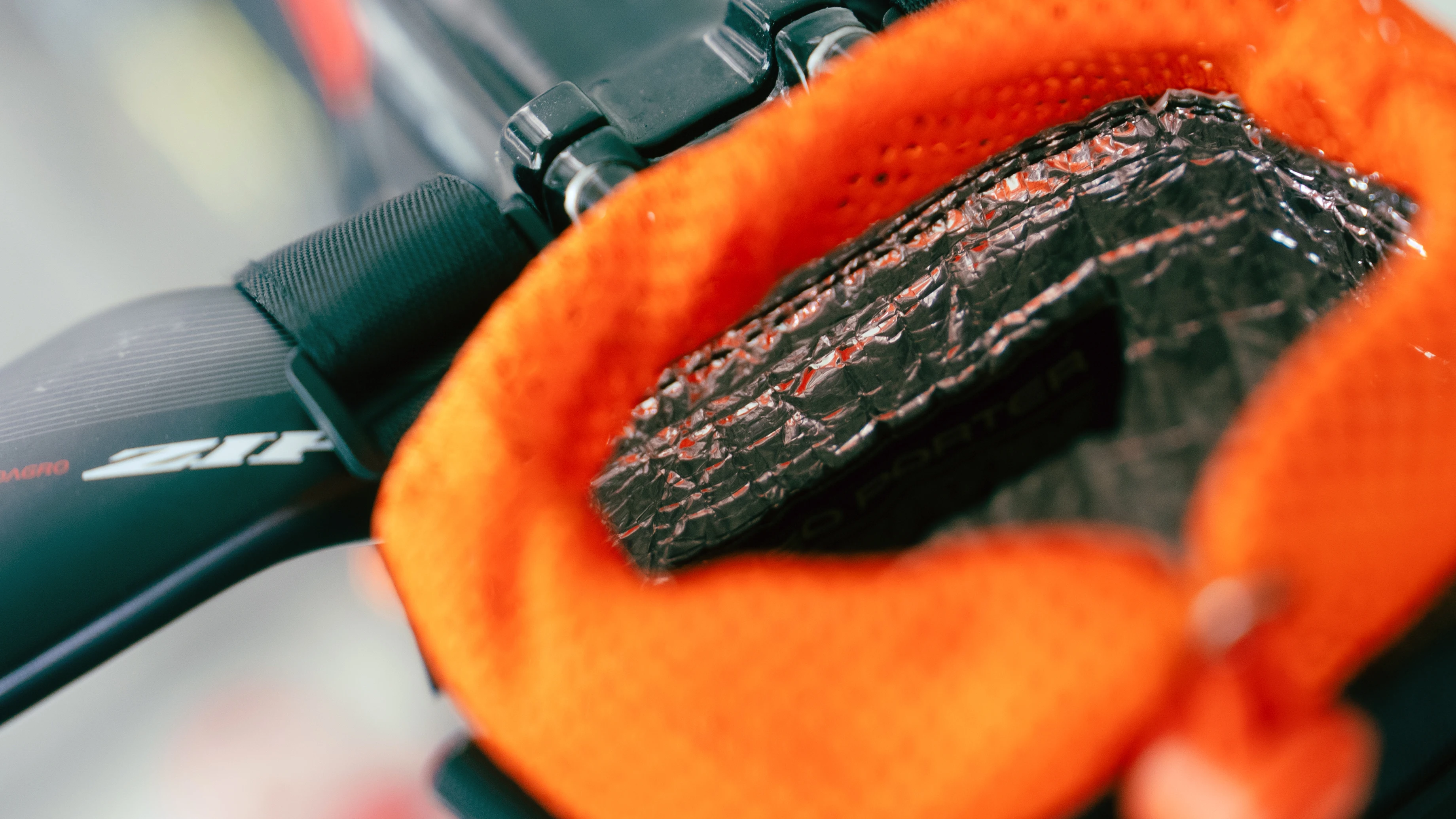 ULAC Fahrrad-Lenkertasche, 1/1,1 l, MTB, Rennrad, Roller, C-HOLD, wasserdichte Vorbautasche, Radfahren, Wasserflaschentasche mit abnehmbarem Streifen – Detail 24