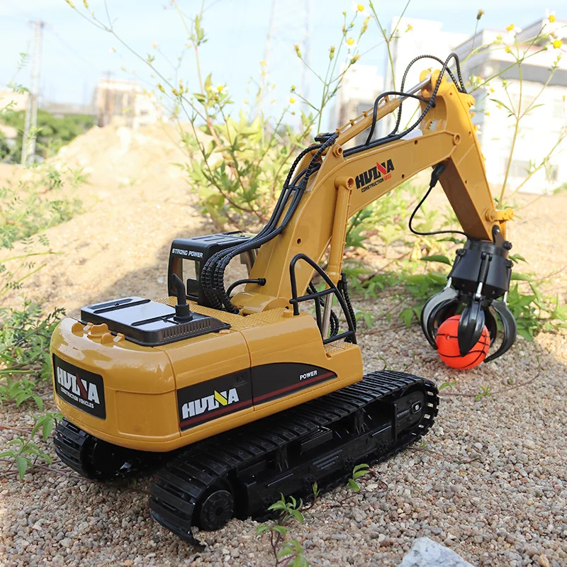 HUINA 571 RC Truck 1/14 16CH Alloy Excavator Wood Ball Grabber Crawler Drilling Car Engineering Car Toys for Boys Christmas Gift