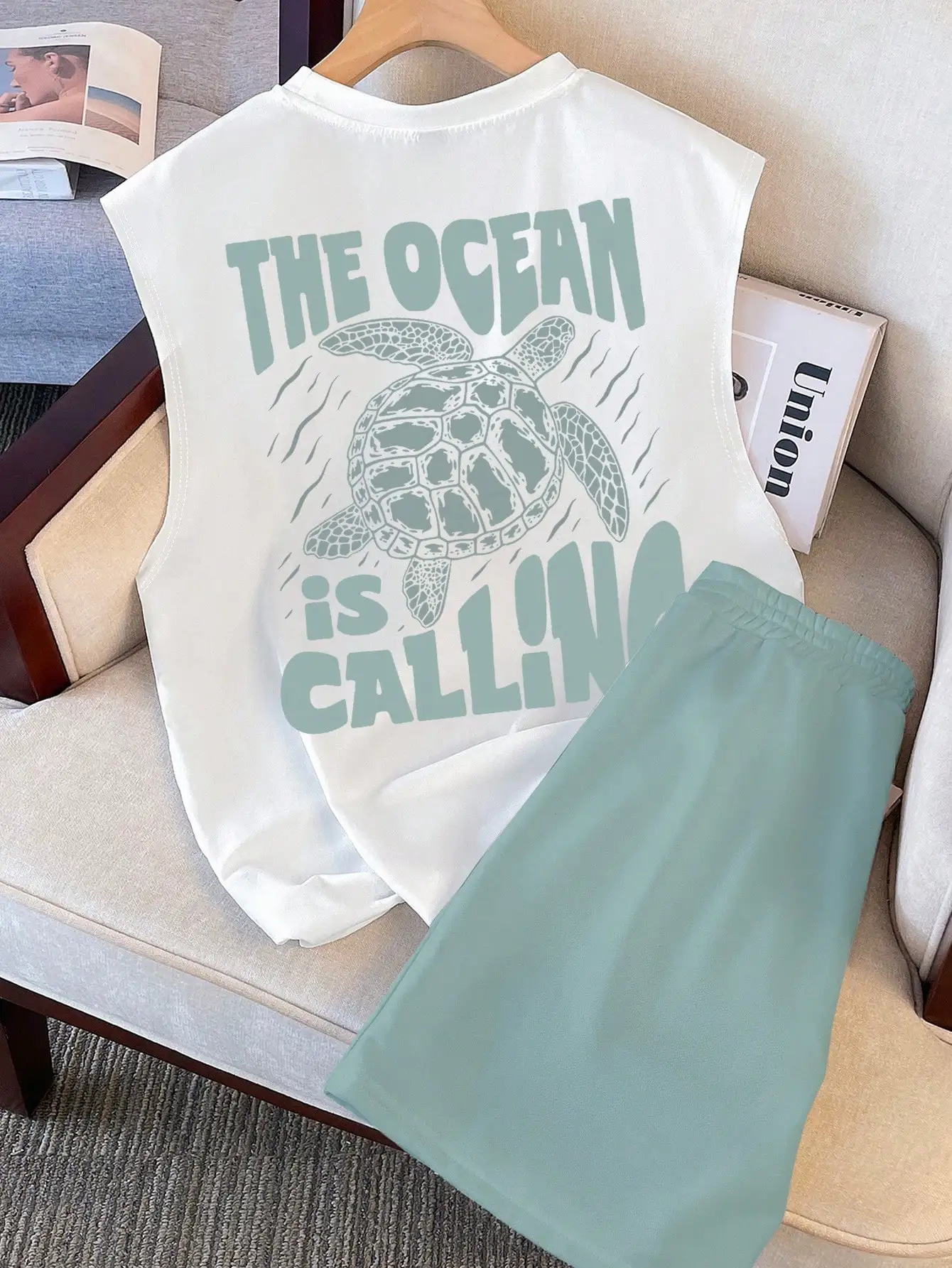

Men's Ocean Calling Sea Turtle Printed Sleeveless Tank Top And Shorts Set Loose Summer Beach Outfit