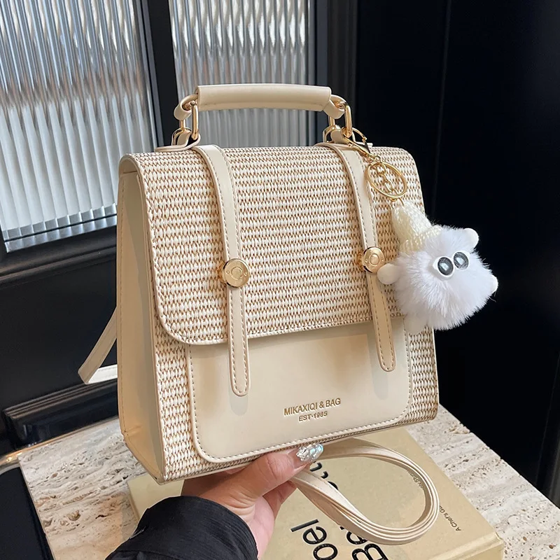 

Hot Sale Premium Sense Exquisite Versatile Niche Design Portable Small Square Bag Women's Leisure Commuter Temperament Backpack