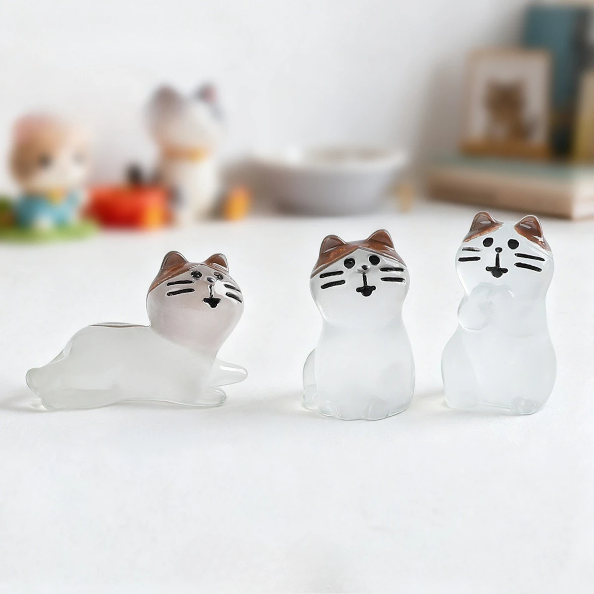 6-30 قطعة النمط الياباني مضيئة مصغرة القط لطيف القطط أرقام توهج في الظلام البسيطة الراتنج القطط الجنية حديقة اكسسوارات الديكور #3