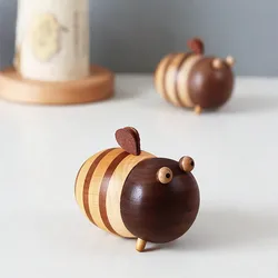 Bee-Shaped Toothpick Container Black Walnut Wood Toothpick Holder Portable Cute Deskstop Decorative Ornaments Toothpick Jar