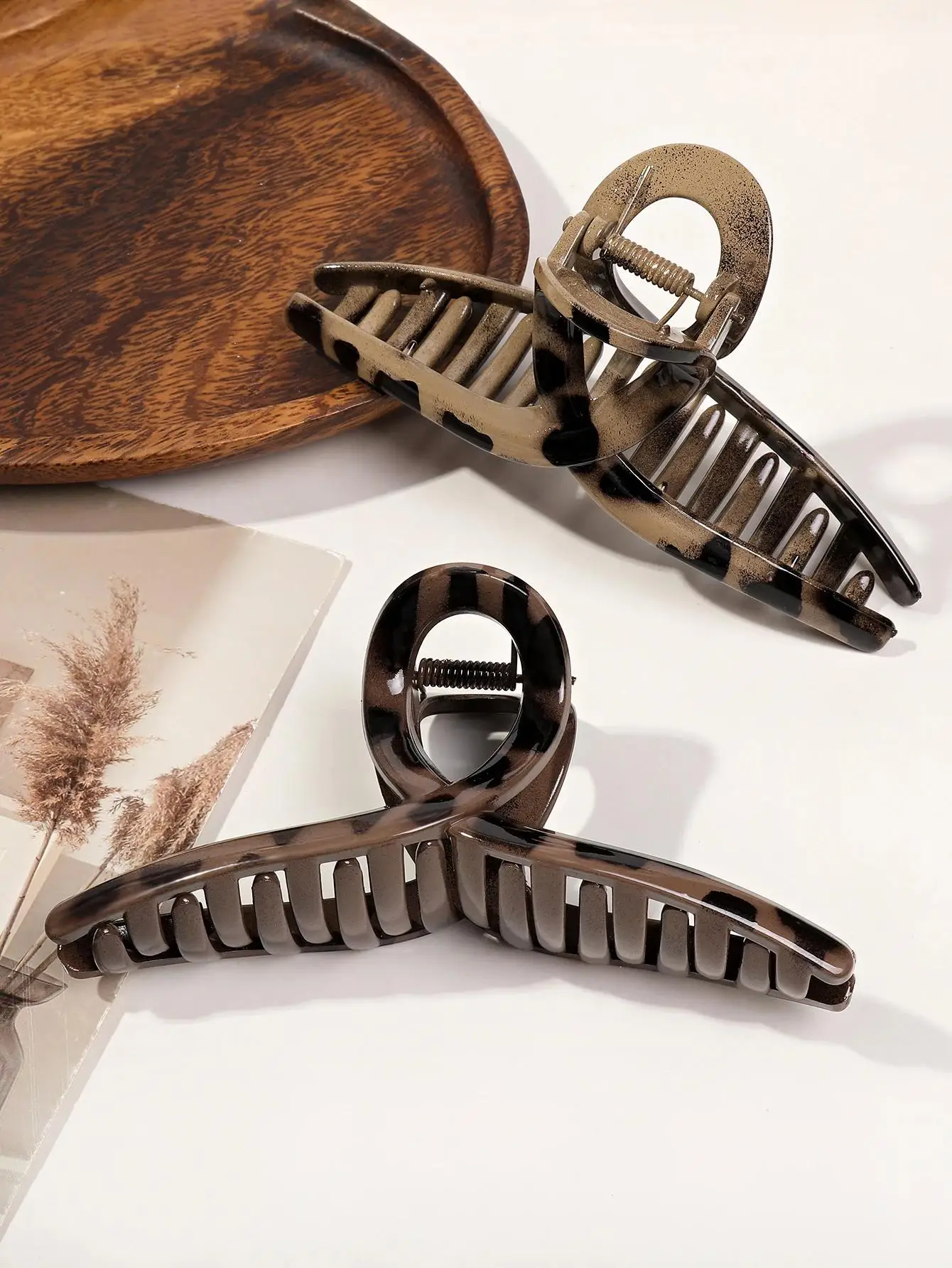 4 Stück 5,1 Zoll Herbst Winter Leopardenmuster glänzend überkreuzt große Haarklammern braun rutschfeste Haar-Accessoires für Frauen Mädchen – Detail 6