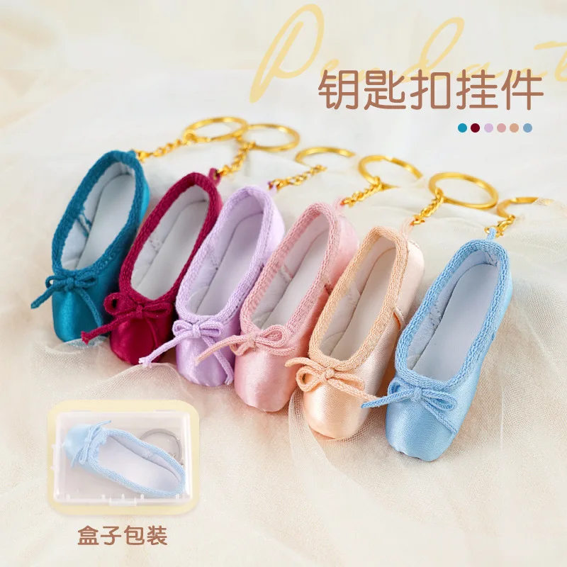 

Handmade Mini Satin Pointe Shoes Keyring Ballet Shoes Keychain Ballet Accessories Ballet Charm Chain Bag Pendant