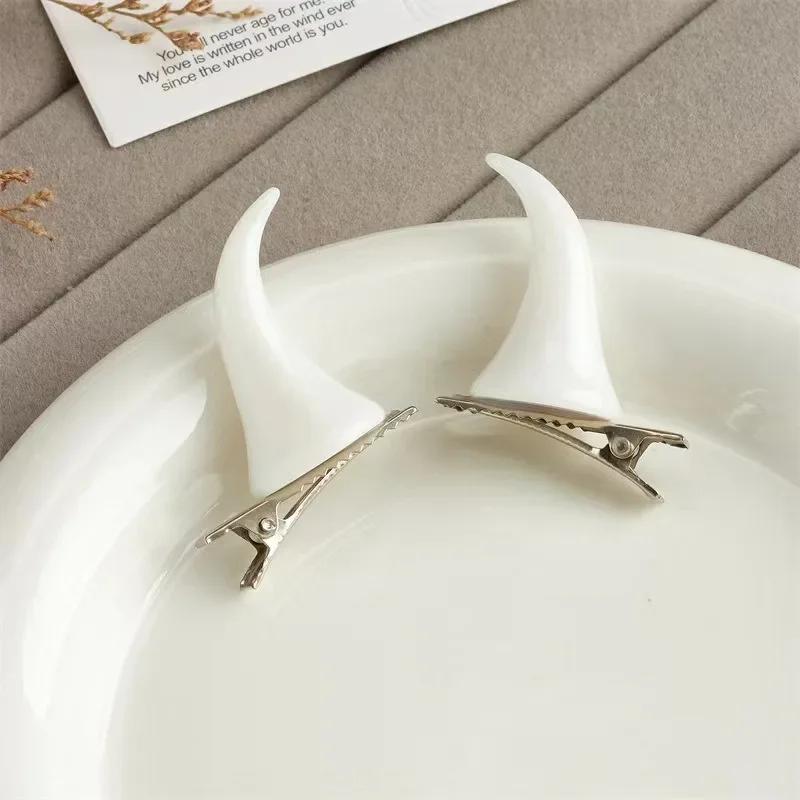 A Pair of Creative Personalized Devil Horn Hair Top Clip Halloween Hairpin Festive Party Hair Accessories Head Decoration
