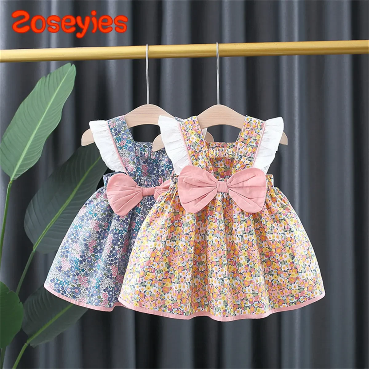 Summer New Little Flower Bowknot Baby Girl Dress Small Flying Sleeves Children's Clothing (0-3 Years Old)