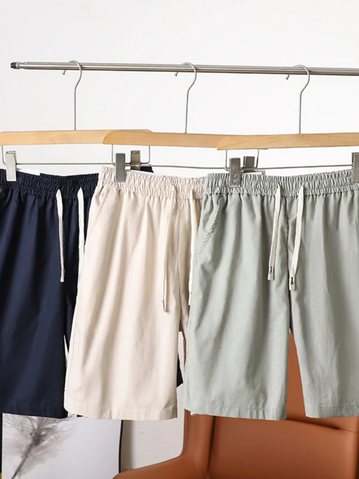 

Удобная хлопково-льняная мужская повседневная модная городская длина пять четвертей, дышащая легкая смешанная ткань, новинка лета...