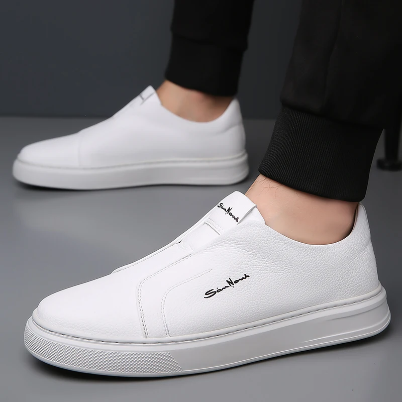 White casual men's board shoes Retro New minimalist style Leisure outdoor street walking Daily office trend youth shoes 38-46