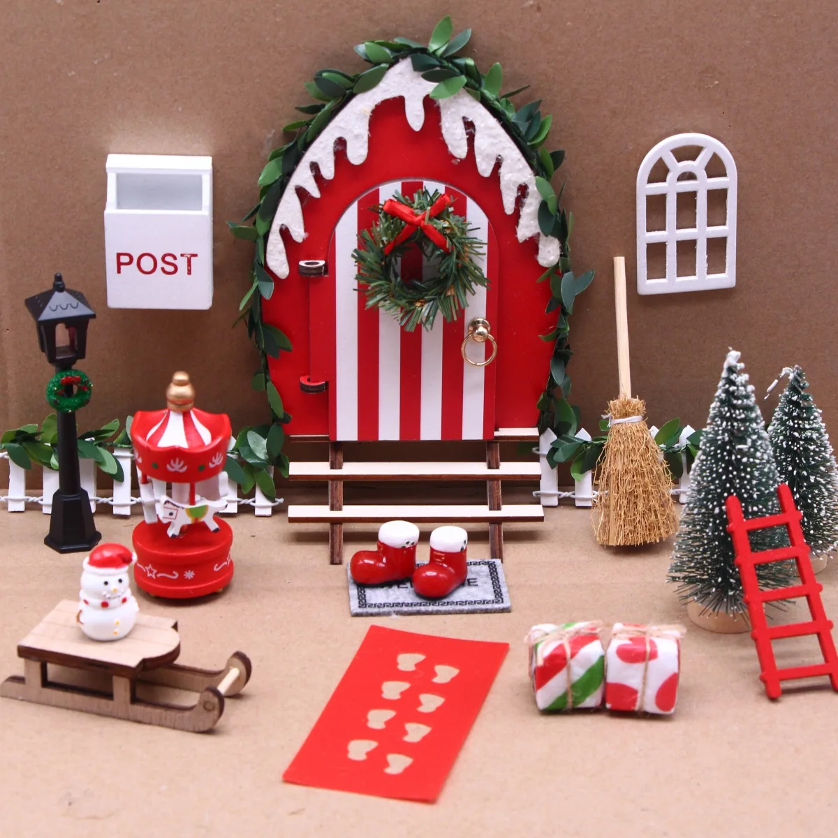 DollHouse Elf Door Christmas Decor Snowman Street Lamp Wreath Mini Tree Mailbox Sled Carpet Fairy Toyhouse Miniature Scene Model