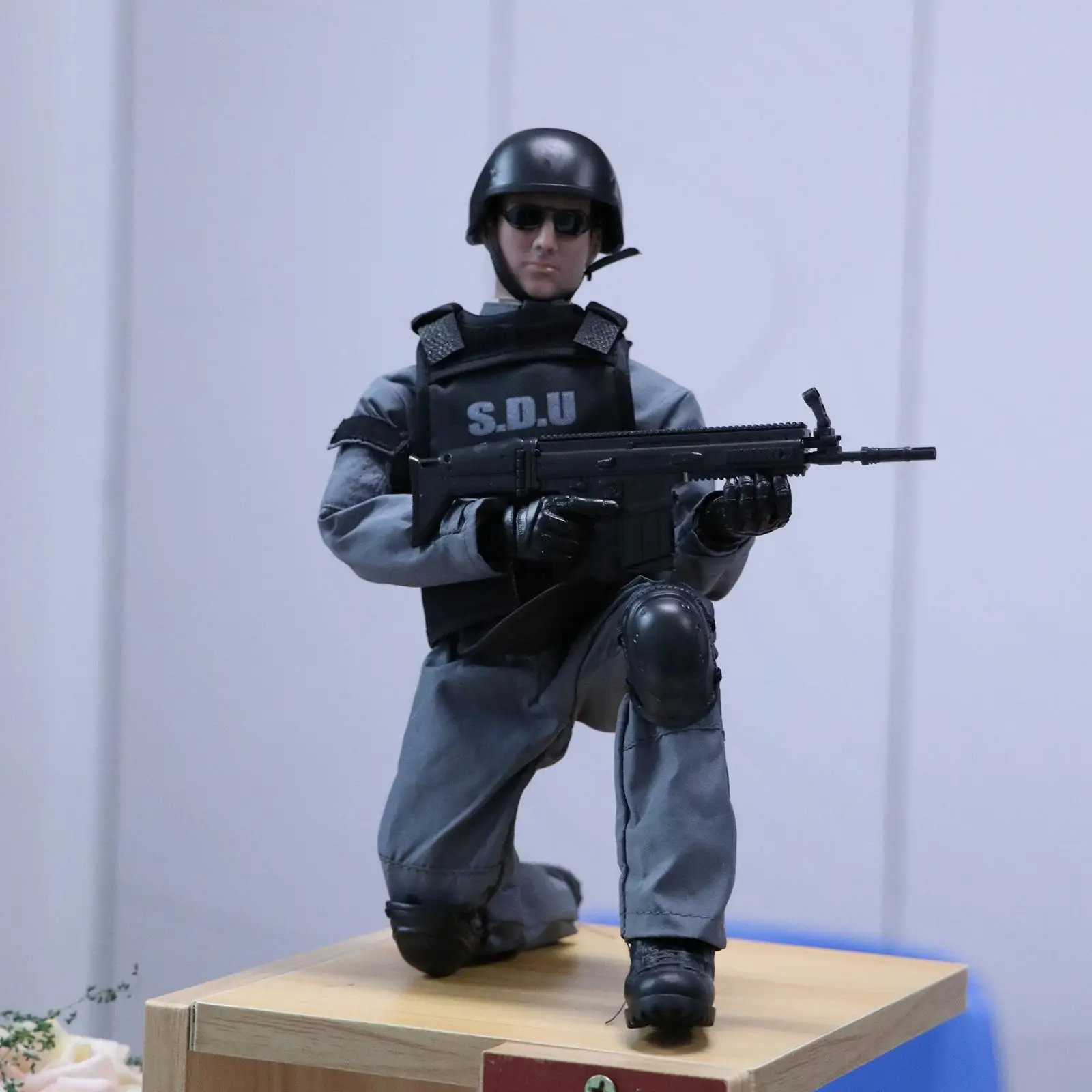 1/6 Special Forces SWAT Soldier Action Figures with Accessories