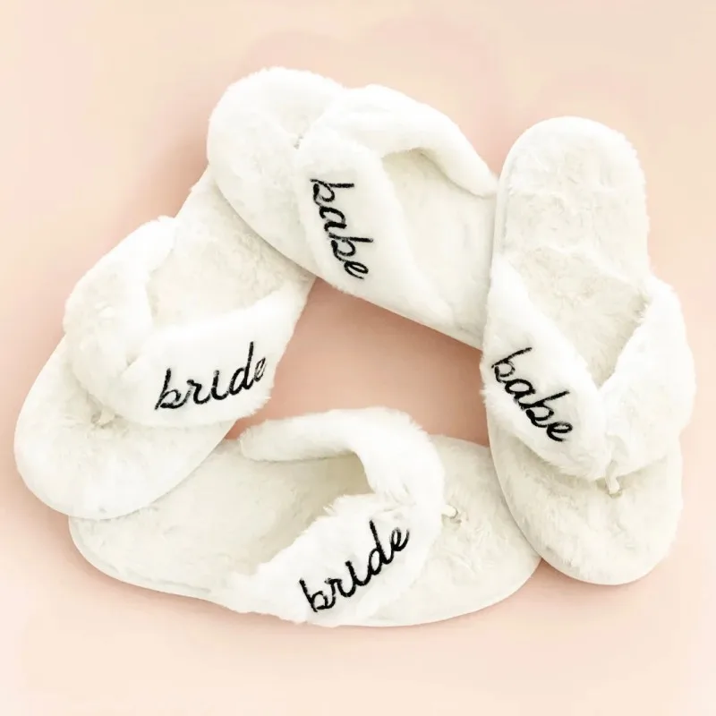 

Personalized Wedding Name Slipper Bridal Party Fluffy Slippers New Collection Warm Soft Ladies Home Shoes Best Bridesmaids Gift