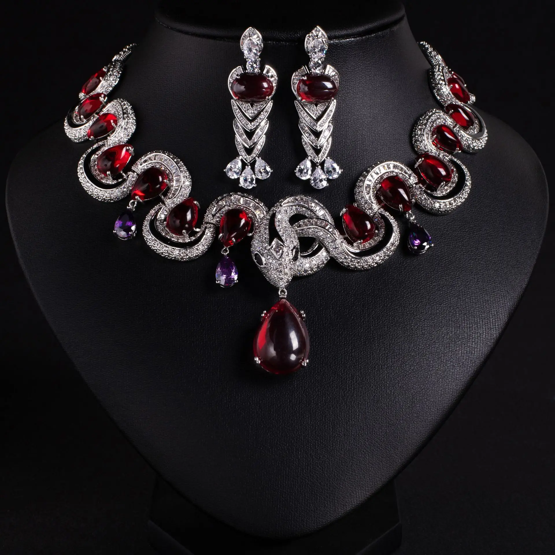 SET Jewelry Vintage Red green white Snake Necklace Earrings Inlay Zircon High End Women's Wedding Party