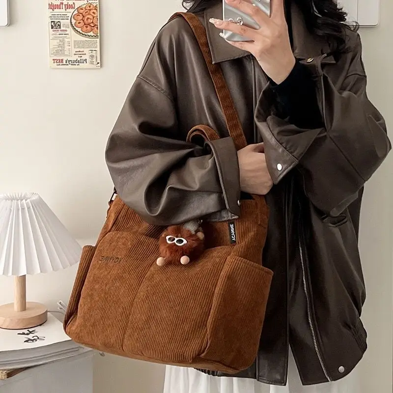 Sacola de veludo preto vintage para mulheres, harajuku, kawaii, bolsa de ombro para estudante, japonesa, grande capacidade, bolsa de deslocamento feminina